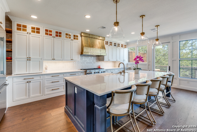 Image 4 of 30 For 23122 Woodlawn