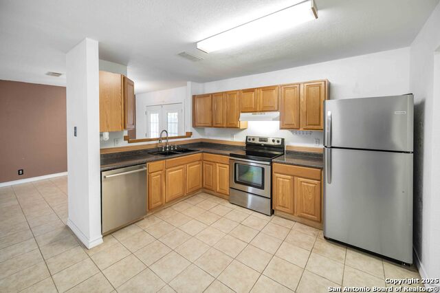 Image 4 of 19 For 8226 Grand Bnd