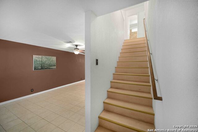 Image 7 of 19 For 8226 Grand Bnd