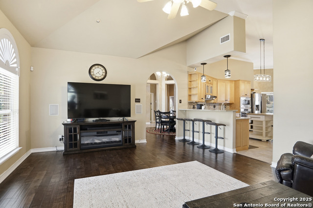 Image 10 of 35 For 27517 Boerne Cave