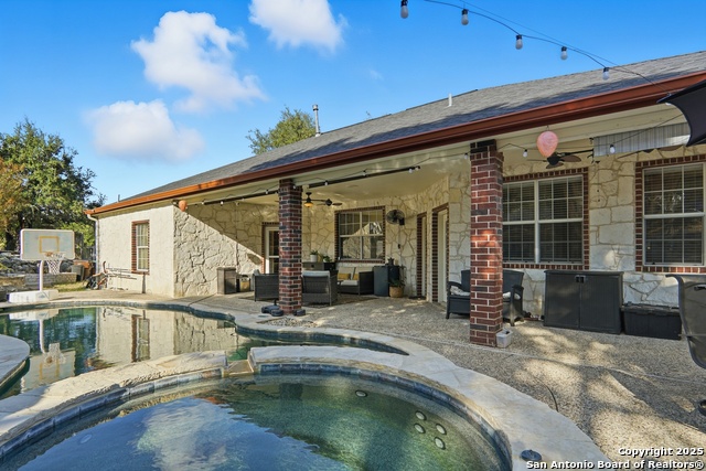 Image 27 of 35 For 27517 Boerne Cave