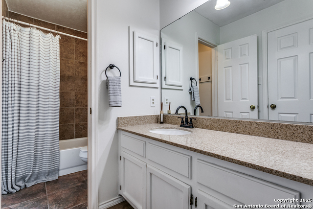 Image 16 of 20 For 13835 Hillside Dr E