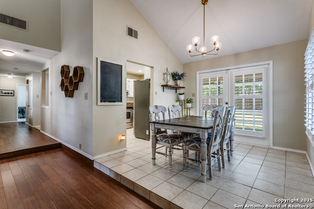 Image 7 of 20 For 13835 Hillside Dr E