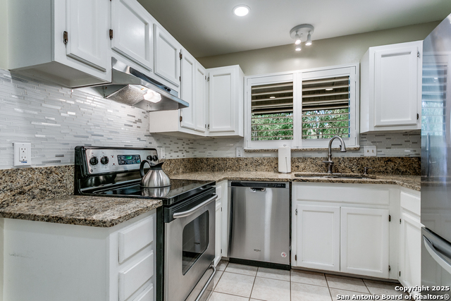 Image 9 of 20 For 13835 Hillside Dr E