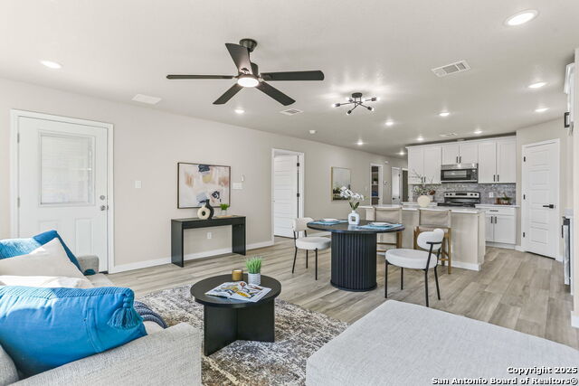 Image 10 of 24 For 322 Spaatz