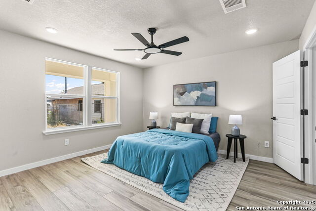 Image 11 of 24 For 322 Spaatz