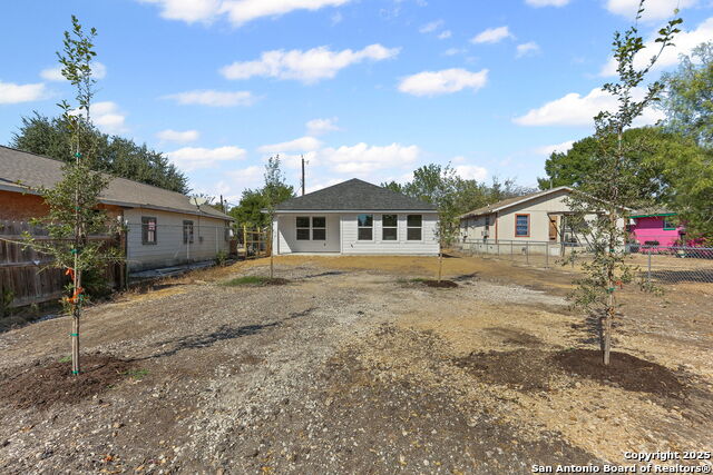 Image 22 of 24 For 322 Spaatz