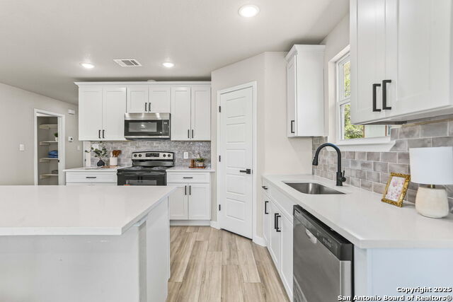 Image 7 of 24 For 322 Spaatz