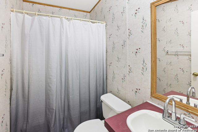 Image 19 of 22 For 716 Lakeshore Drive South