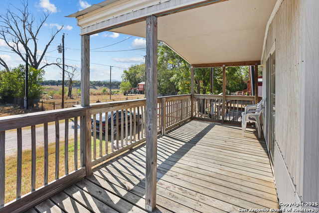 Image 20 of 22 For 716 Lakeshore Drive South