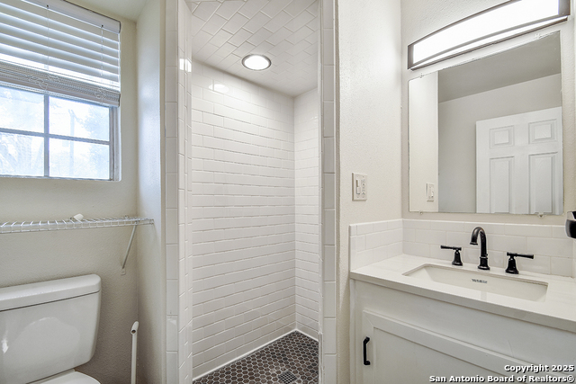 Image 22 of 33 For 1022 Mount Eden Drive