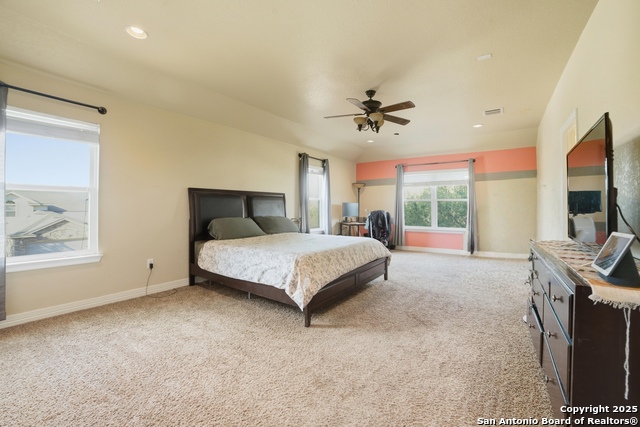 Listing photo id 17 for 5035 Thymus  