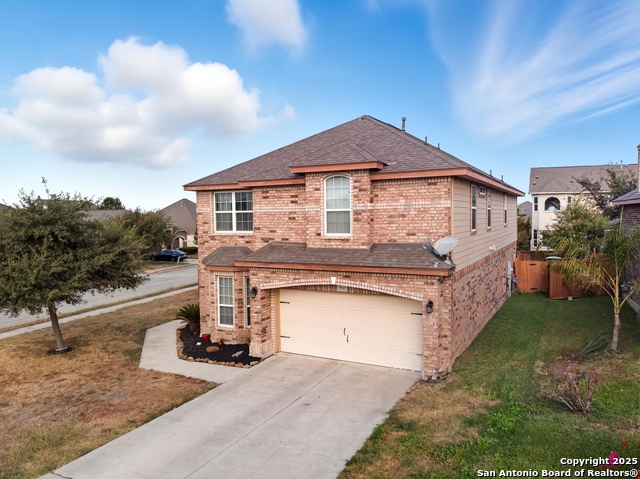 Listing photo id 0 for 5035 Thymus  