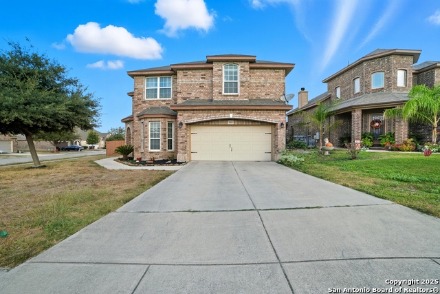 Listing photo id 5 for 5035 Thymus  