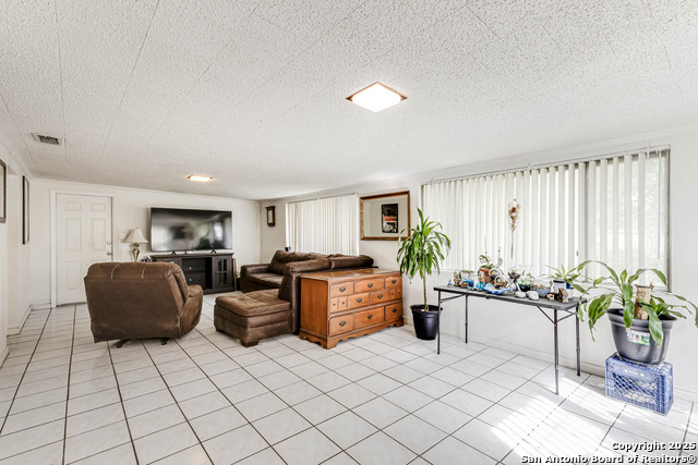 Image 18 of 26 For 359 Langton  