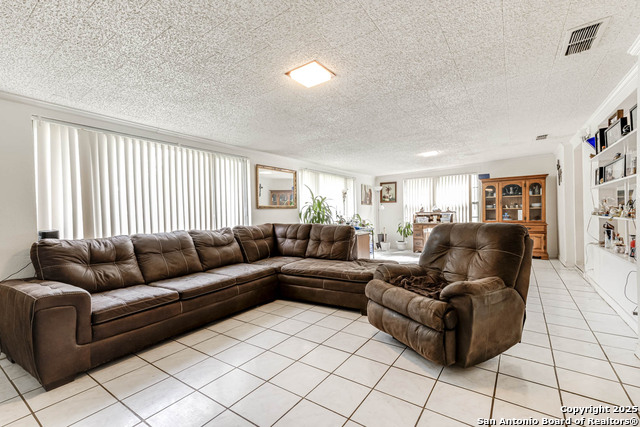 Image 20 of 26 For 359 Langton  