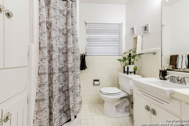 Image 24 of 26 For 359 Langton  