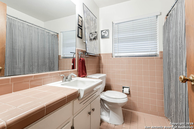 Image 25 of 26 For 359 Langton  