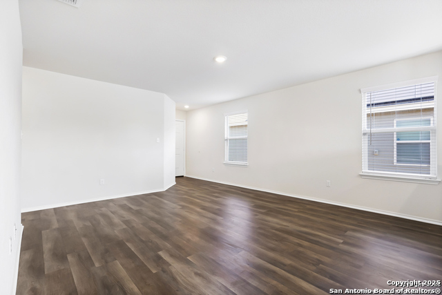 Image 5 of 26 For 550 Retama
