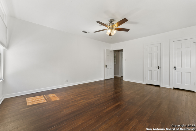 Image 39 of 56 For 268 North Dr