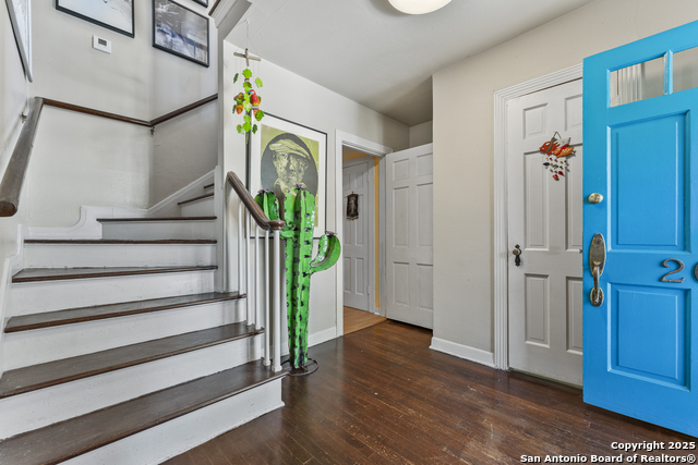 Image 6 of 56 For 268 North Dr