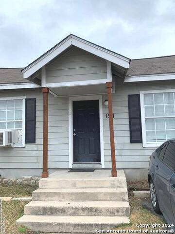 Image 2 of 11 For 1511 Ashby Place W 3