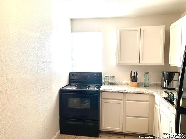 Image 4 of 11 For 1511 Ashby Place W 3