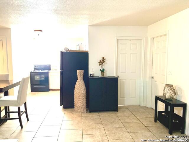 Image 7 of 11 For 1511 Ashby Place W 3