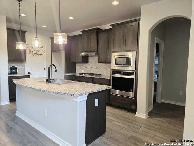 Image 12 of 41 For 8710 Kallison Arbor