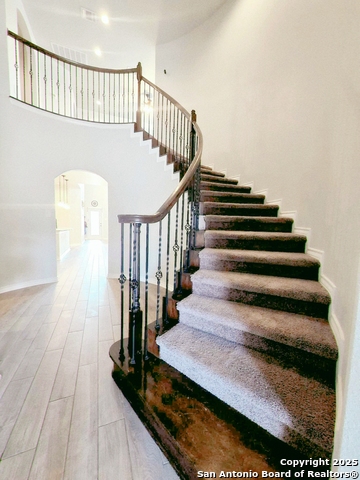 Image 9 of 41 For 8710 Kallison Arbor