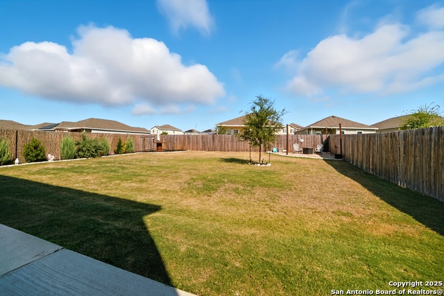 Image 23 of 29 For 12619 Antila