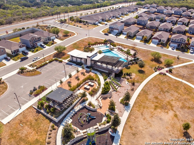 Image 28 of 29 For 12619 Antila