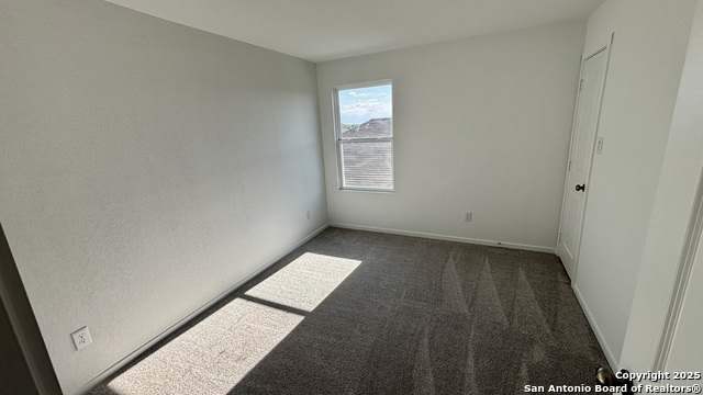 Listing photo id 13 for 5726 Willow Point