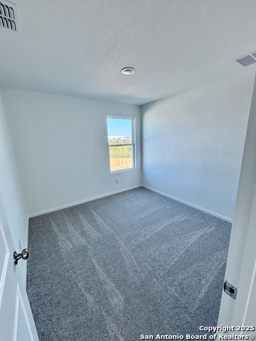 Listing photo id 14 for 5726 Willow Point