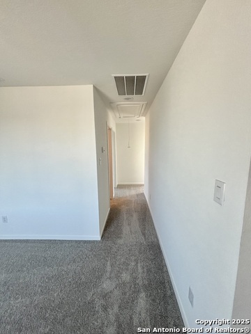 Listing photo id 16 for 5726 Willow Point