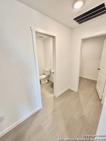 Listing photo id 23 for 5726 Willow Point