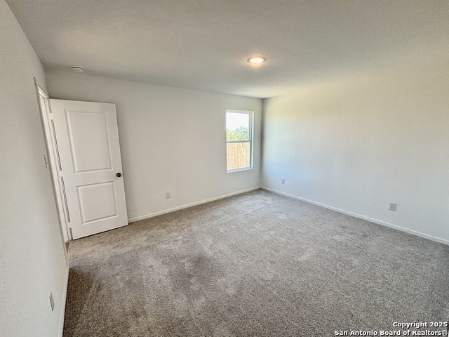 Listing photo id 24 for 5726 Willow Point