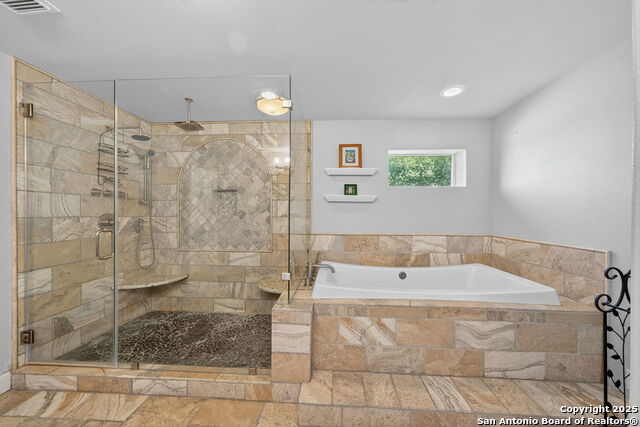 Image 22 of 35 For 6718 Grove Creek Dr