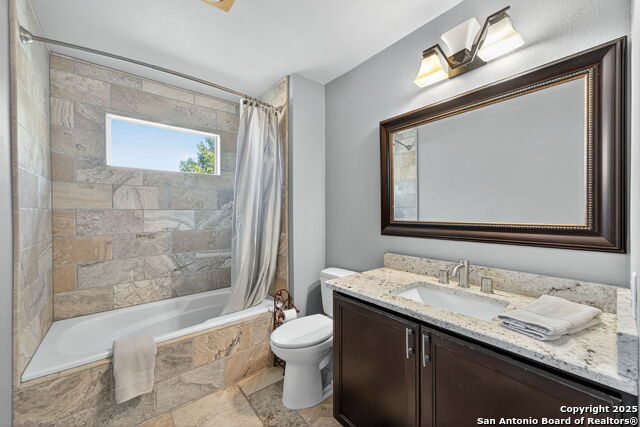 Image 25 of 35 For 6718 Grove Creek Dr