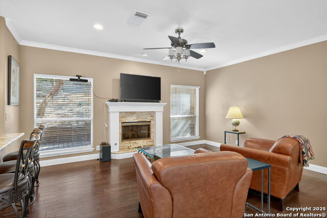 Image 7 of 35 For 6718 Grove Creek Dr