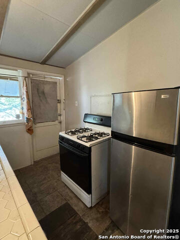 Image 19 of 26 For 727 Carney St