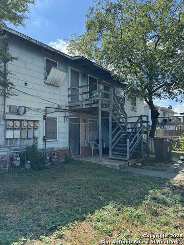 Image 6 of 26 For 727 Carney St