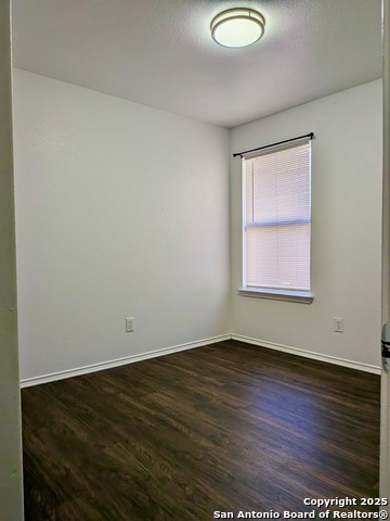 Image 13 of 15 For 531 Reba