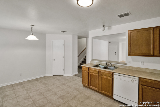 Image 13 of 39 For 10127 Margarita Hl