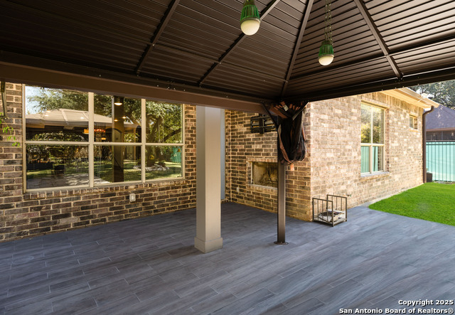 Image 19 of 28 For 636 Carriage House