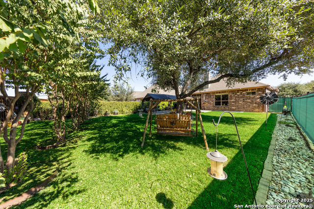 Image 22 of 28 For 636 Carriage House