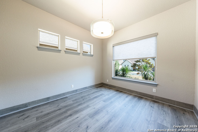 Image 6 of 28 For 636 Carriage House