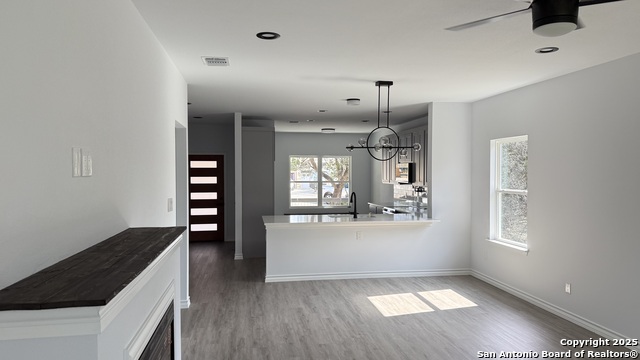 Listing photo id 9 for 124 Lookout Ct