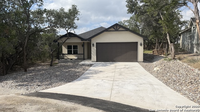 Listing photo id 3 for 124 Lookout Ct