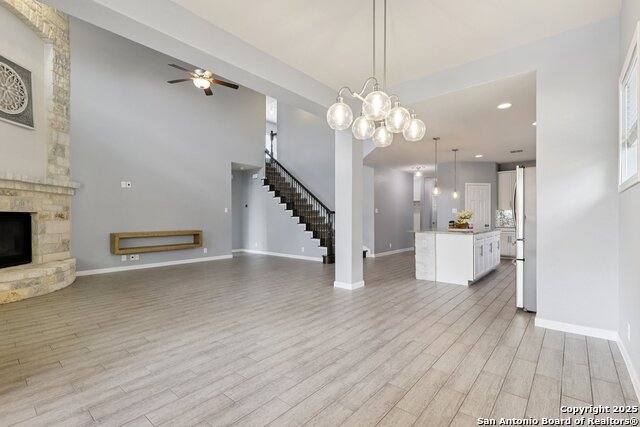 Image 11 of 36 For 8732 Stackstone